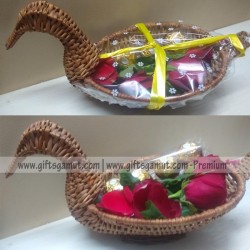 Premium Duck Chocolate Basket